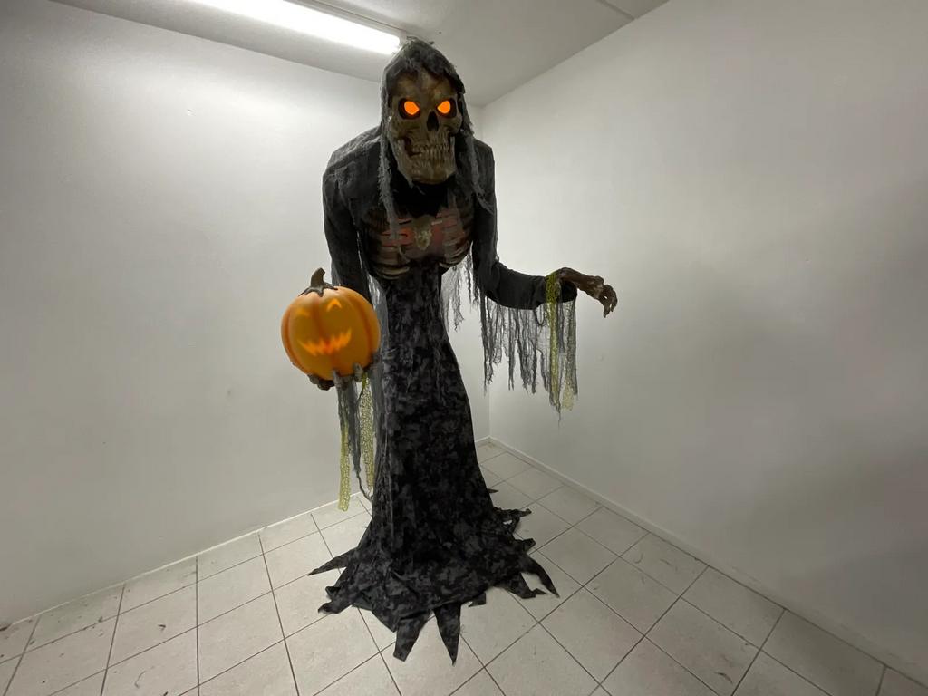 Mega grote halloween pop animatronic, Hobby en Vrije tijd, Feestartikelen, Ophalen of Verzenden, Zo goed als nieuw, Halloween of Griezel