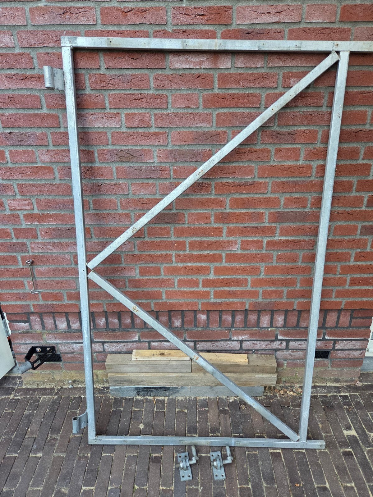 Stalen hekwerk frame met scharnieren, Met poort, Gebruikt, Overige typen, Ophalen of Verzenden