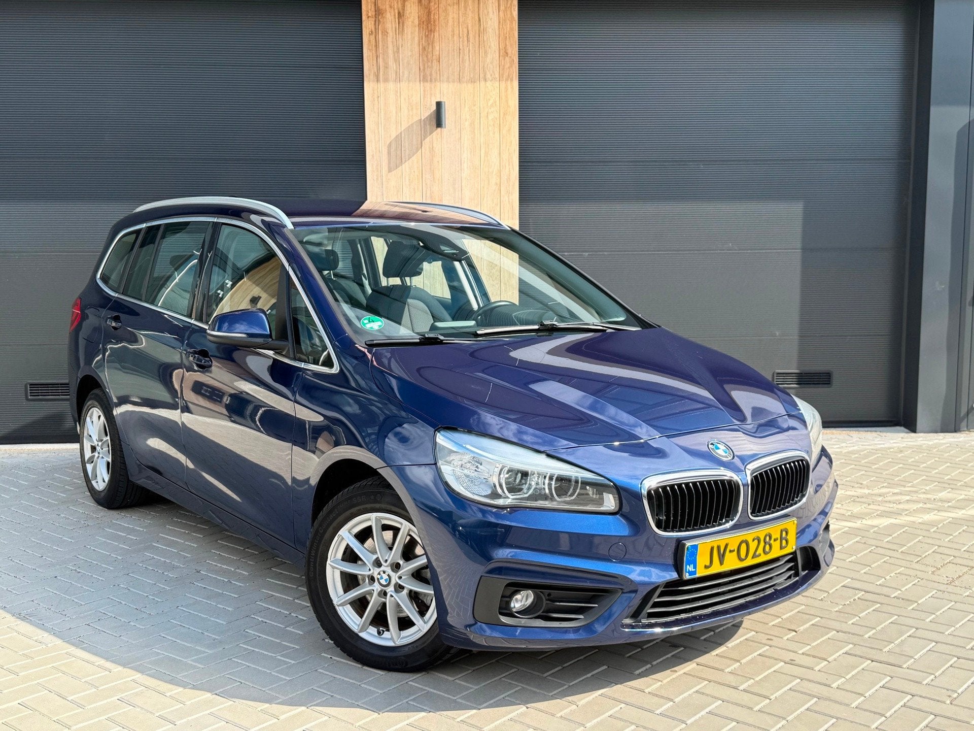 BMW 2-serie Gran Tourer 216d Executive (bj 2016) XENON|NAVI|, Auto's, Voorwielaandrijving, 745 kg, Stof, Gebruikt