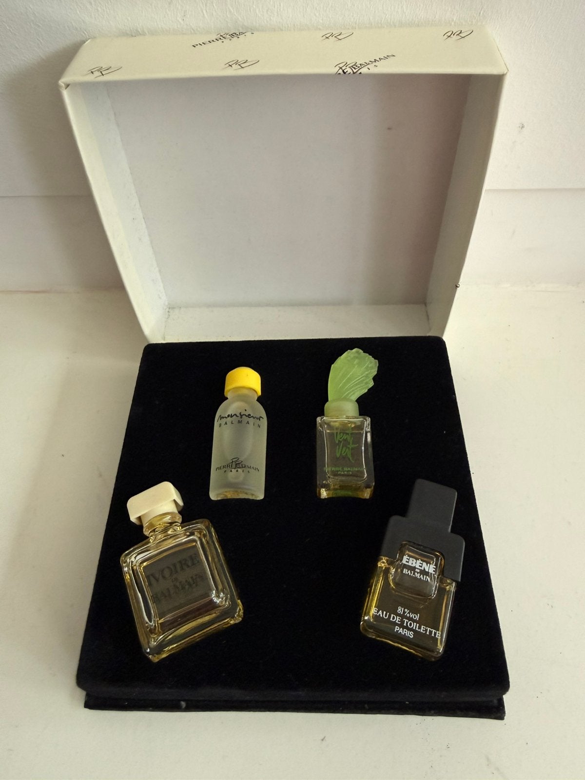 Balmain set van 4 miniatuur EDT in originele doos jaren 80, Verzamelen, Ophalen of Verzenden, Zo goed als nieuw, Miniatuur