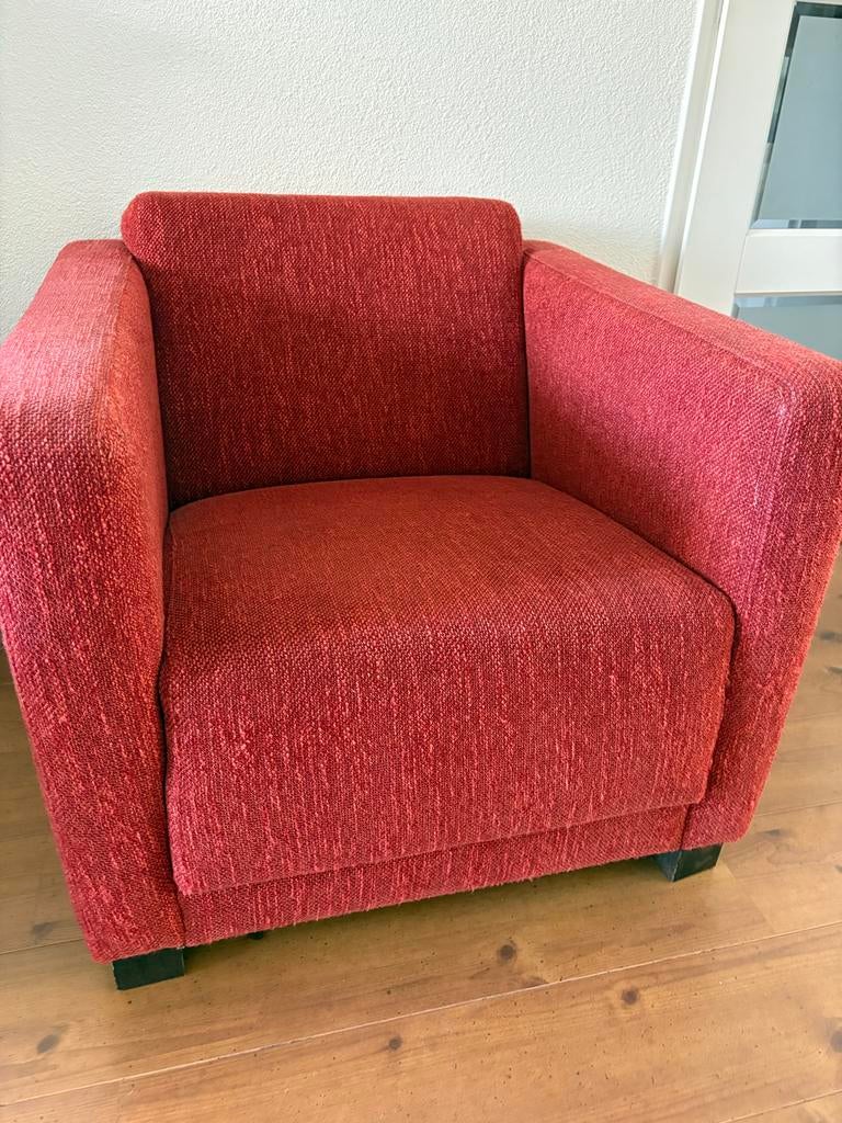 Comfortabele rode fauteuil met hocker, Ophalen, 75 tot 100 cm, Zo goed als nieuw, 75 tot 100 cm