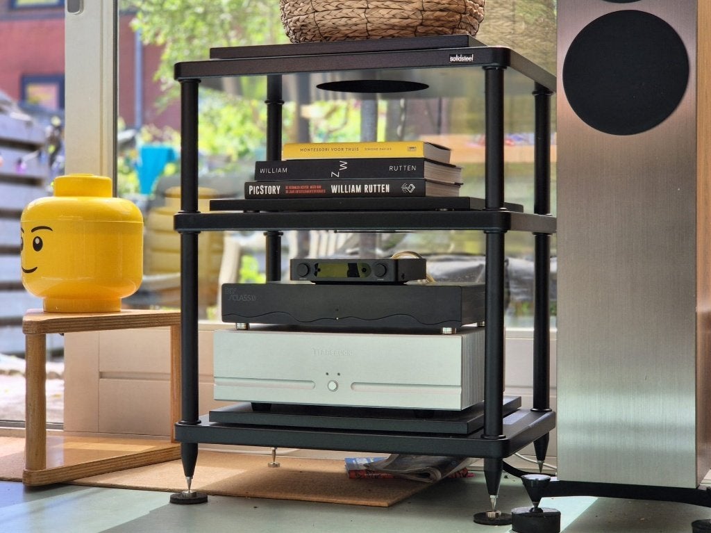 SolidSteel Hifi Audio Rack S5-3 (zwart, nieuwstaat), Zo goed als nieuw, 120 watt of meer, Stereo, Ophalen