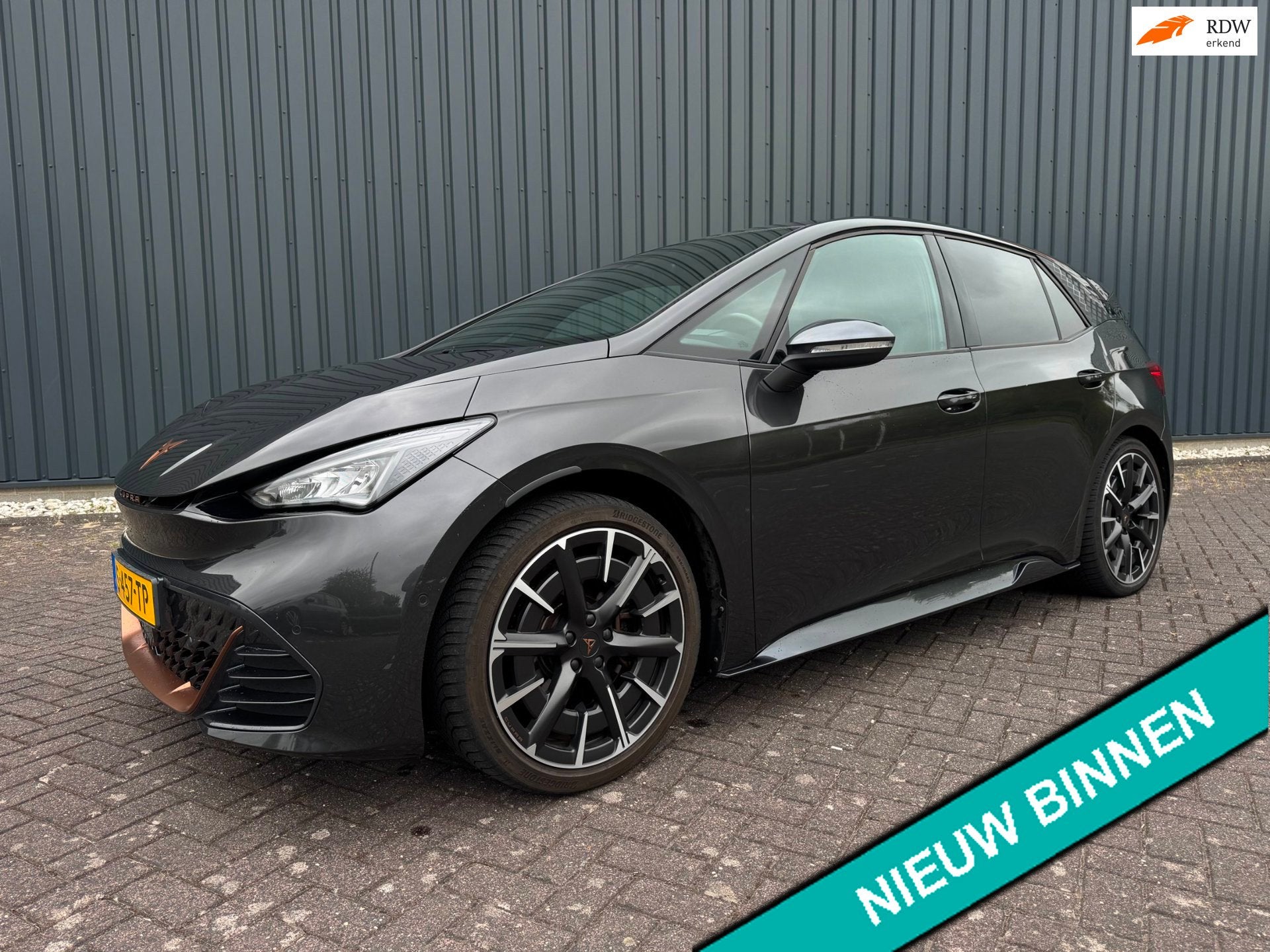 Cupra Born Copper Edition 82 kWh FULL LED | CARPLAY + ANDROI, Automaat, 4 stoelen, 231 pk, 570 min