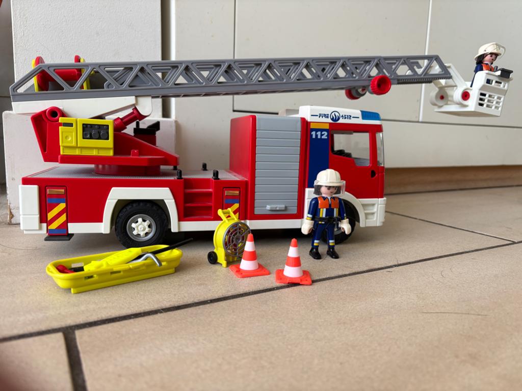 Playmobil Brandweerwagen met uitschuifbare ladder - 9464, Ophalen of Verzenden, Gebruikt, Los playmobil