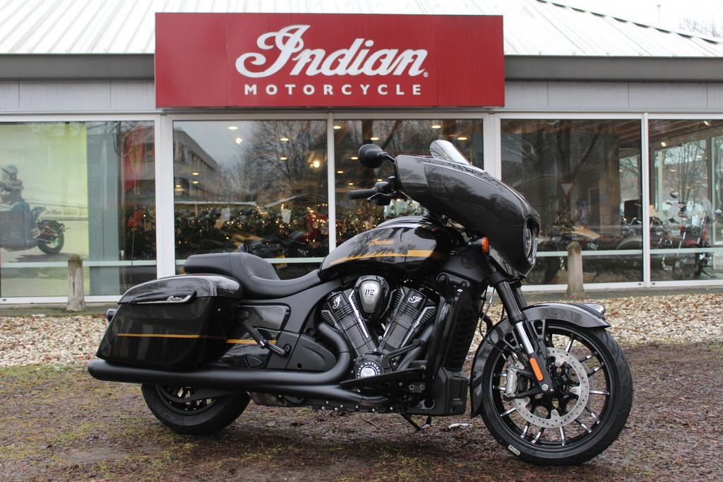 Indian Chieftain Chieftain Powerplus Dark Horse Black Crysta, Motoren, 1834 cc, Chopper, Bedrijf, Indian
