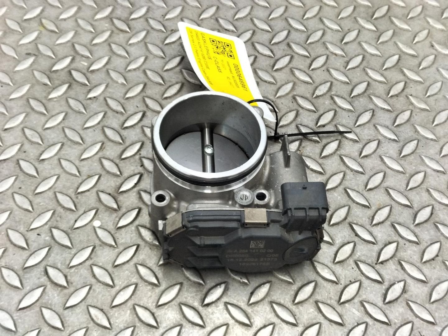 MERCEDES C-CLASS GASKLEPHUIS 2541410200 2021, Ophalen of Verzenden, Gebruikt, ARN erkend