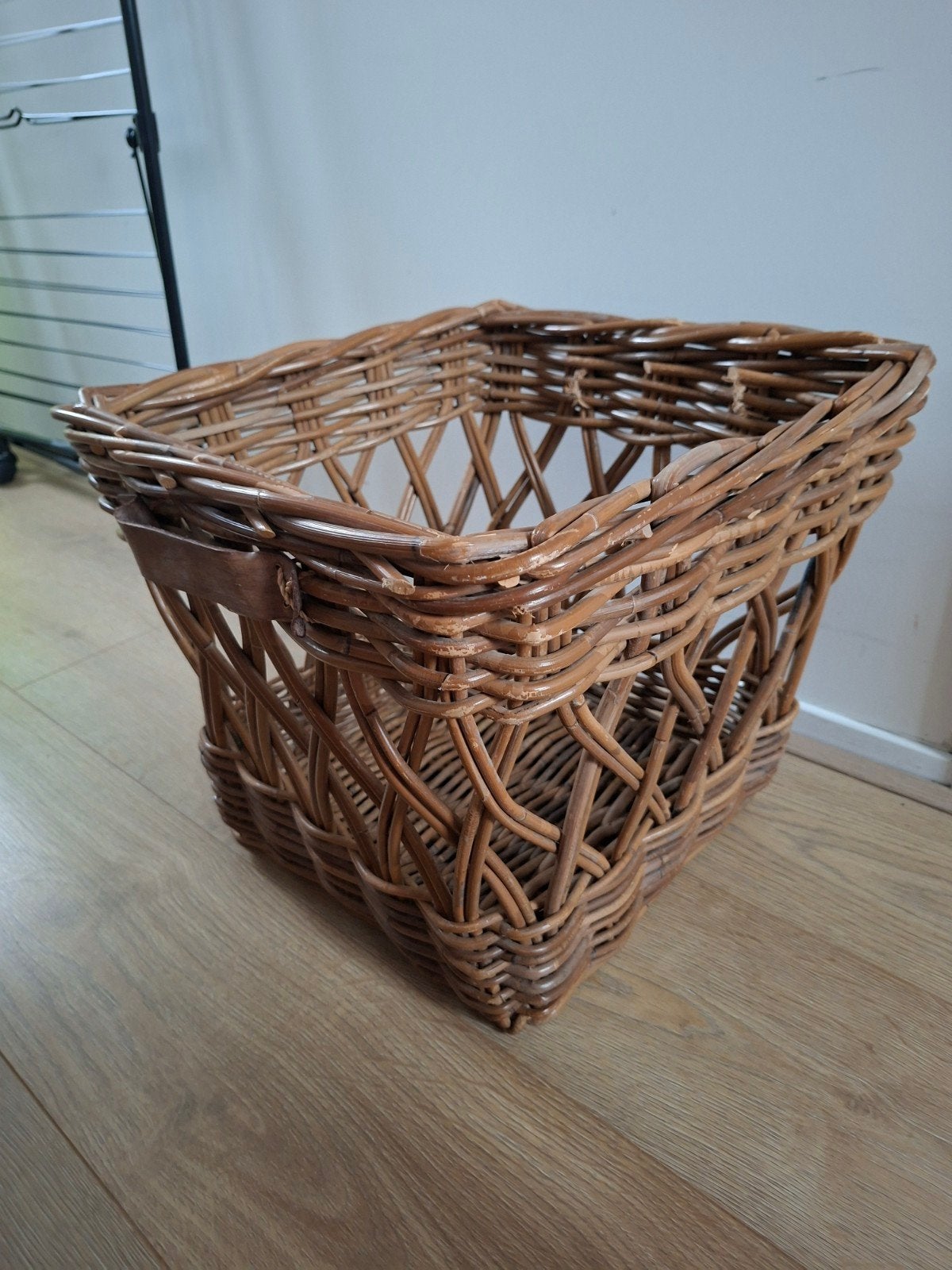 RIeten rotan mand, Huis en Inrichting, Ophalen, Rond, Riet