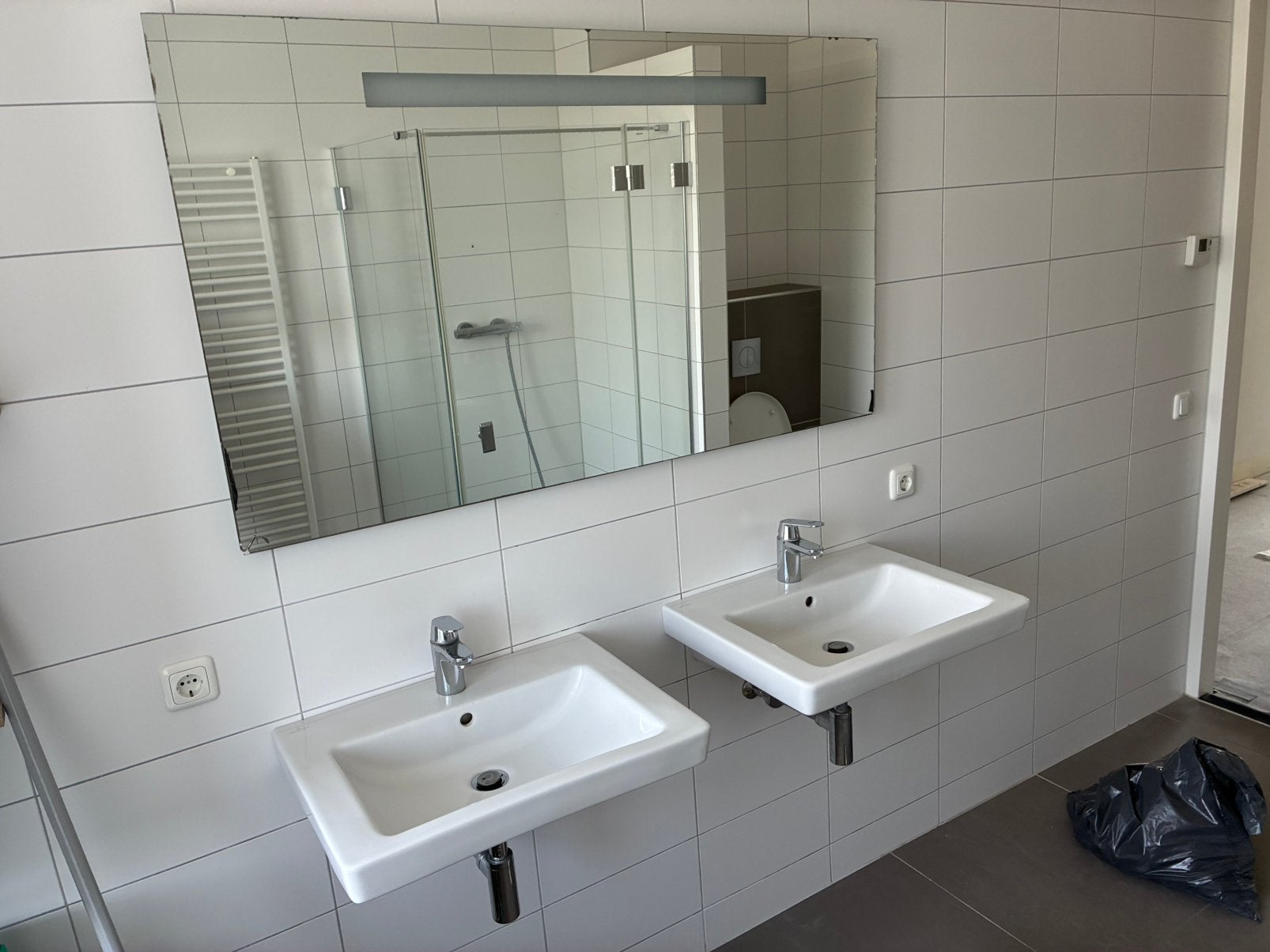 2x Wastafel met spiegel, Ophalen, Gebruikt, 50 tot 100 cm, Minder dan 100 cm