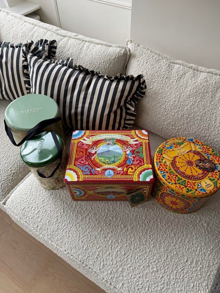 4 blikken, bewaardozen van Dolce & Gabbana en Gucci, Verzamelen, Blikken, Gebruikt, Overige, Overige merken, Ophalen of Verzenden
