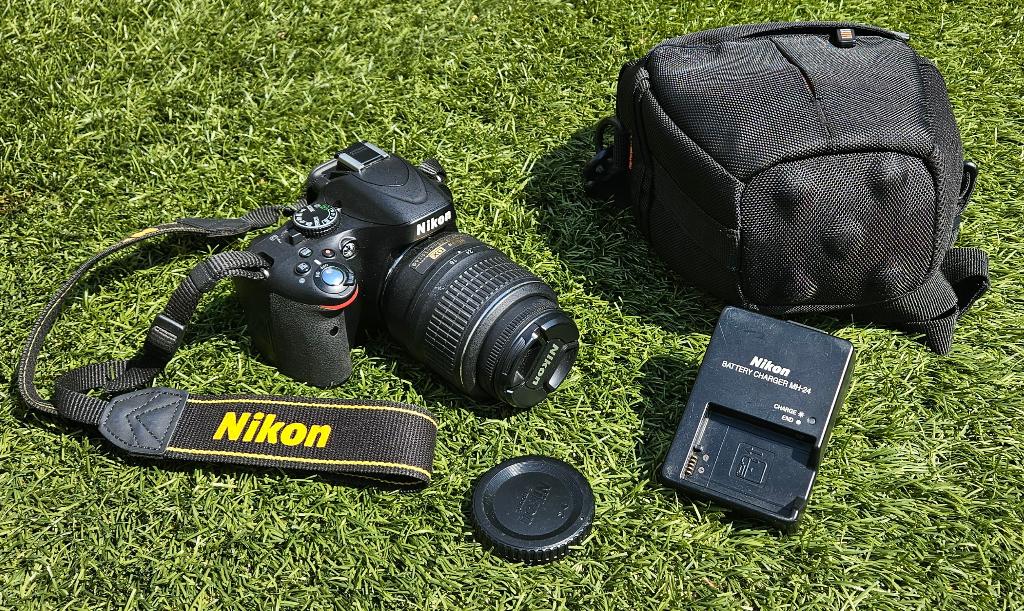 Nikon D5100 - NIKKOR 18-55 lens + tas, Ophalen, Gebruikt, Spiegelreflex, 8 keer of meer