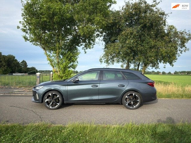 Cupra Leon Sportstourer 1.4 e-Hybrid VZ Business, Auto's, Cupra, Gebruikt, Euro 6, 4 cilinders, Leon