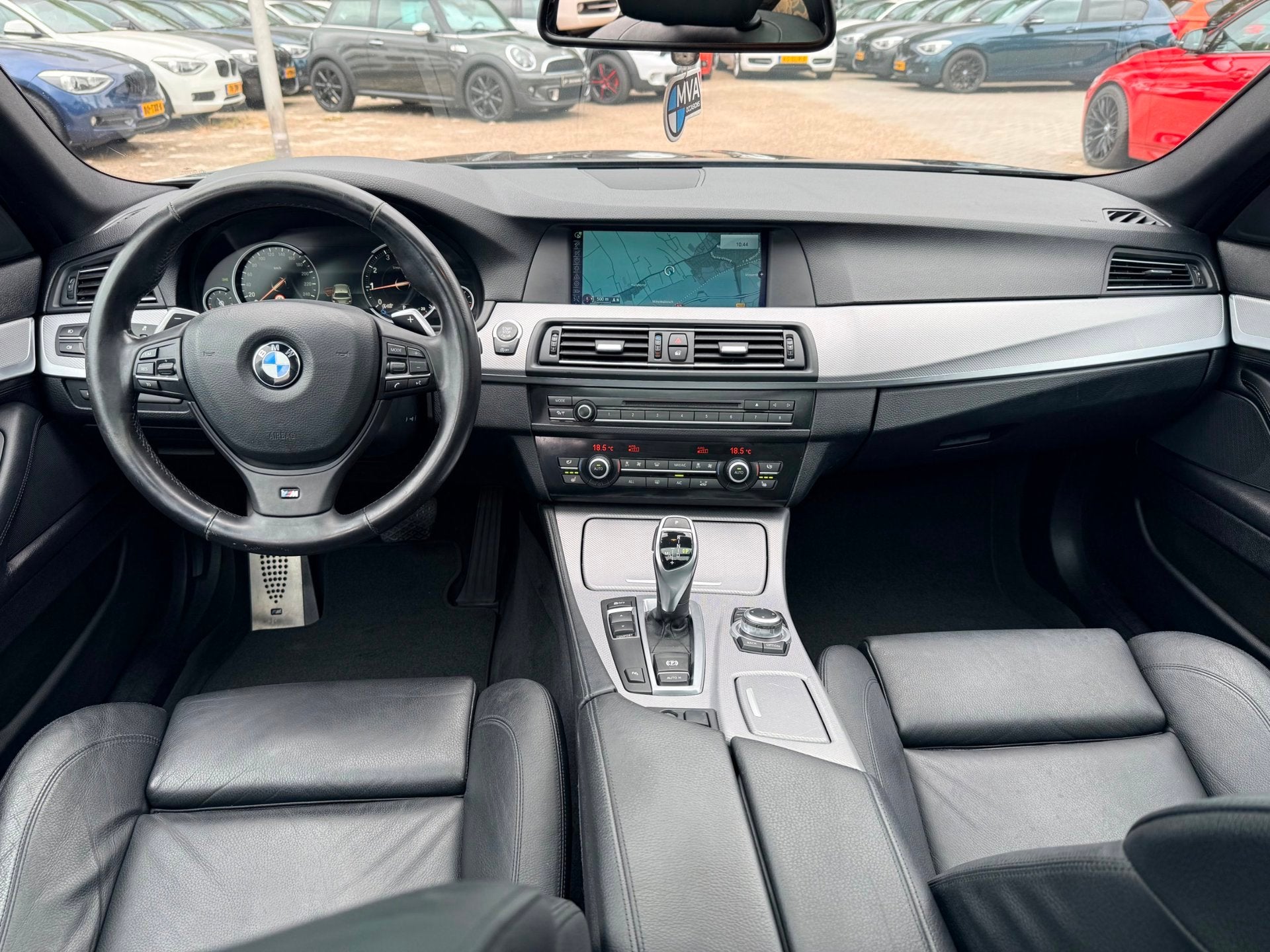 BMW 5-serie Touring 520i High Executive M Sport|Nieuwe Ketti, Auto's, Euro 5, Achterwielaandrijving, Gebruikt, Zwart