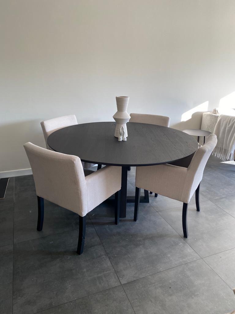 Raanhuis hofstede eettafel rond 150cm, Huis en Inrichting, Ophalen, Zo goed als nieuw, 4 tot 6 stoelen