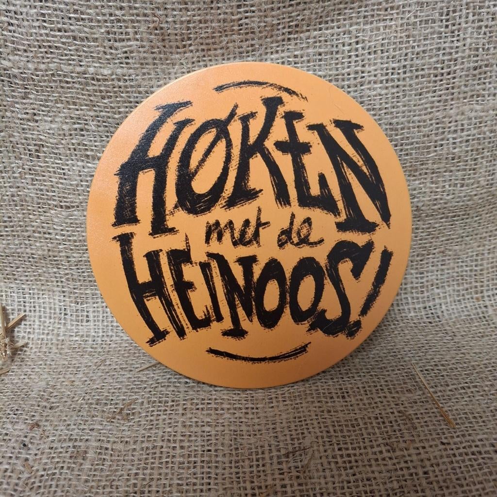Høken met de Heinoos Ronde metalen wandplaat / wandbord, Metaal, Nieuw, Ophalen of Verzenden, Wandbord of Wandpaneel