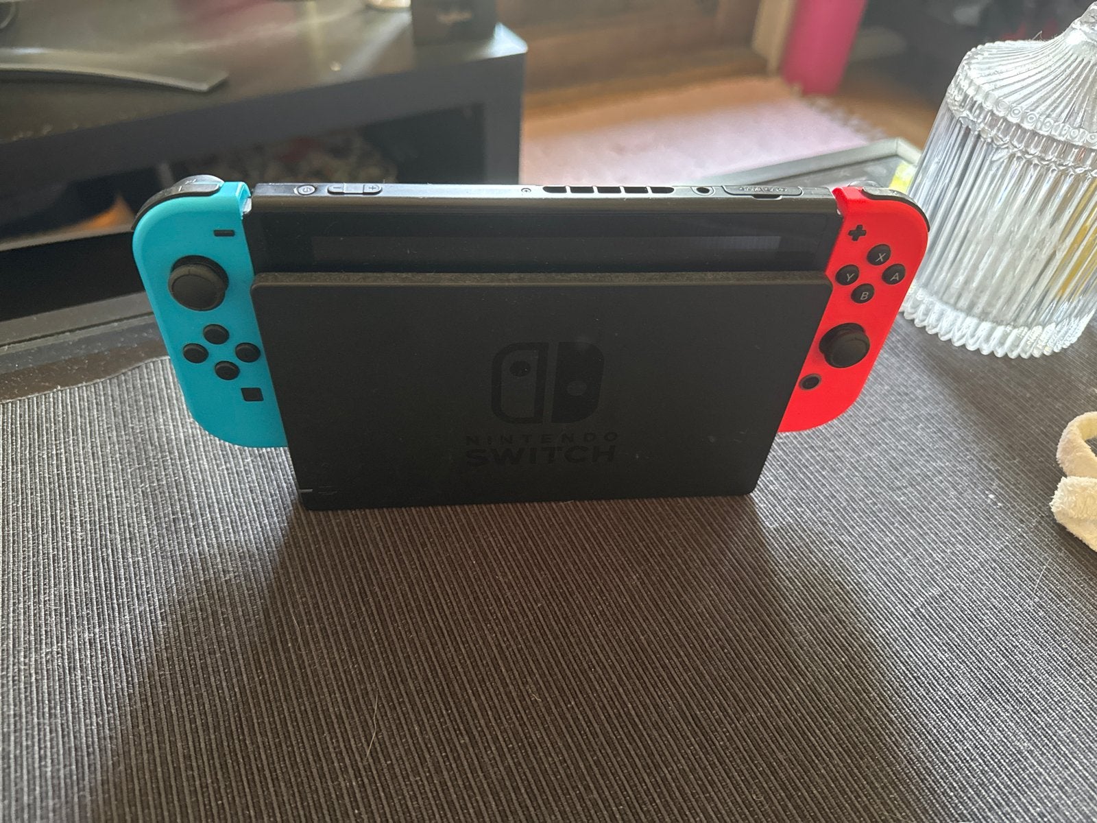 Nintendo Switch V1 (Jailbreakbaar) met oplader en dock, Spelcomputers en Games, Spelcomputers | Nintendo Switch, Ophalen, Gebruikt