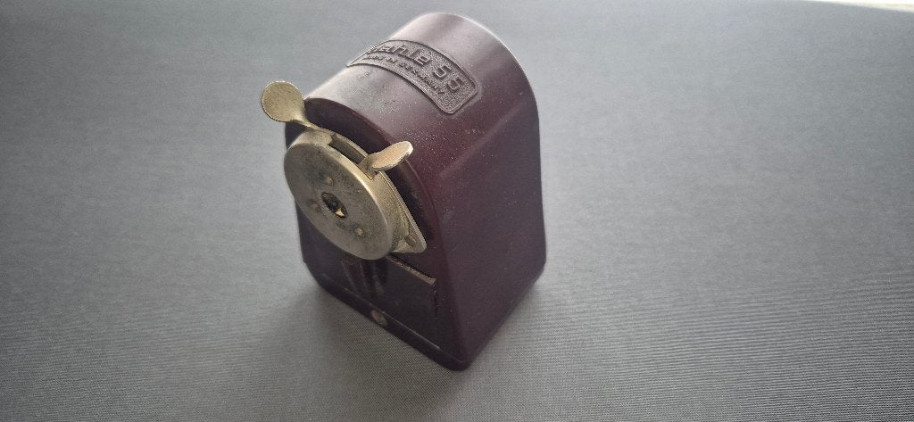 pencil sharpener DAHELE 55 Germany, Verzamelen, Militaria | Tweede Wereldoorlog, Verzenden, Landmacht, Duitsland, Overige typen