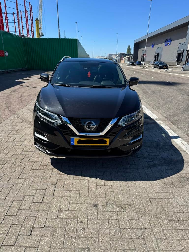 Nissan Qashqai 1.2 Dig-t 85KW 2WD CVT 2018 Zwart, Auto's, Nissan, 4 cilinders, Zwart, Leder, 1200 kg