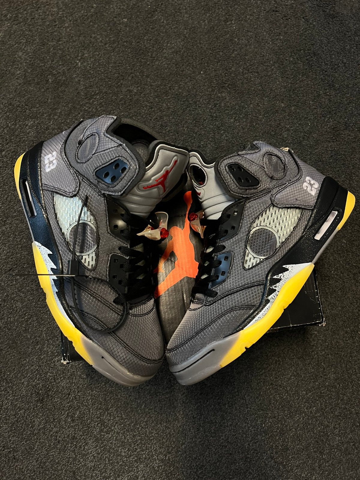 Jordan 5 x Off White, Zwart, Overige typen, Nieuw, Ophalen of Verzenden