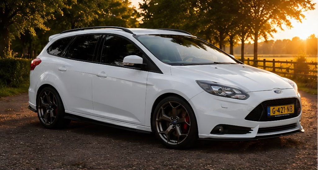 Ford Focus 2.0 Ecoboost 184KW Wagon 2013 Wit, Startonderbreker, Zwart, 4 cilinders, Wit