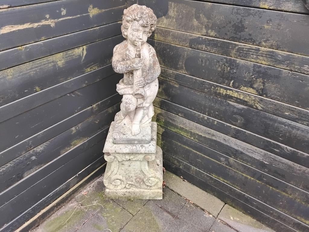 Beeld met sokkel, Ophalen