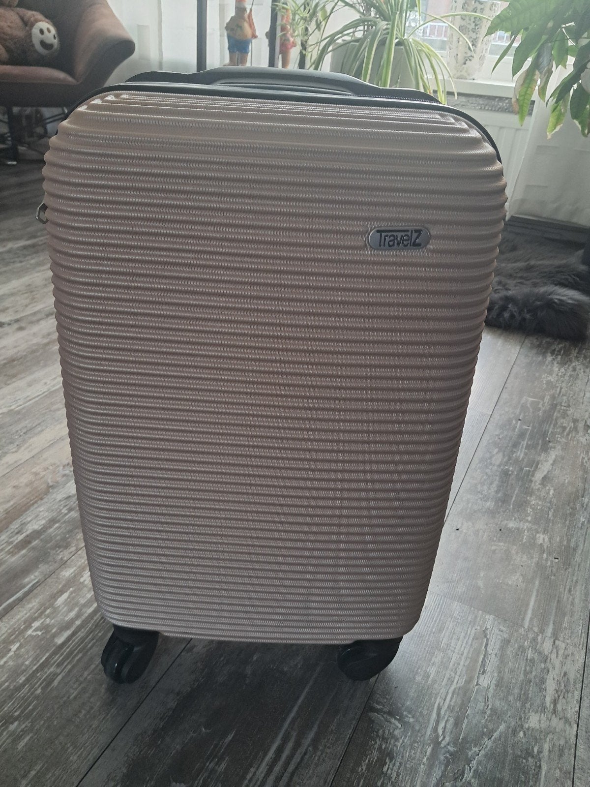 Travelz Koffer -55x35.x20  Zo goed als nieuw, 30 cm of meer, Beige, Ophalen of Verzenden, Zo goed als nieuw