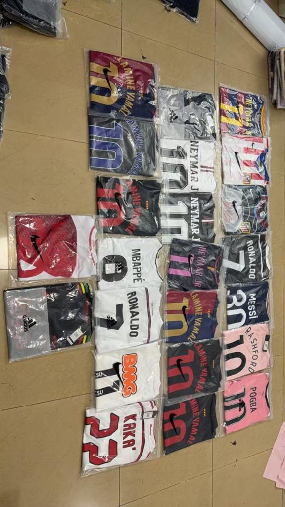 Voetbalshirts bestellen, Ophalen of Verzenden, Nieuw, Zwart, Voetbal