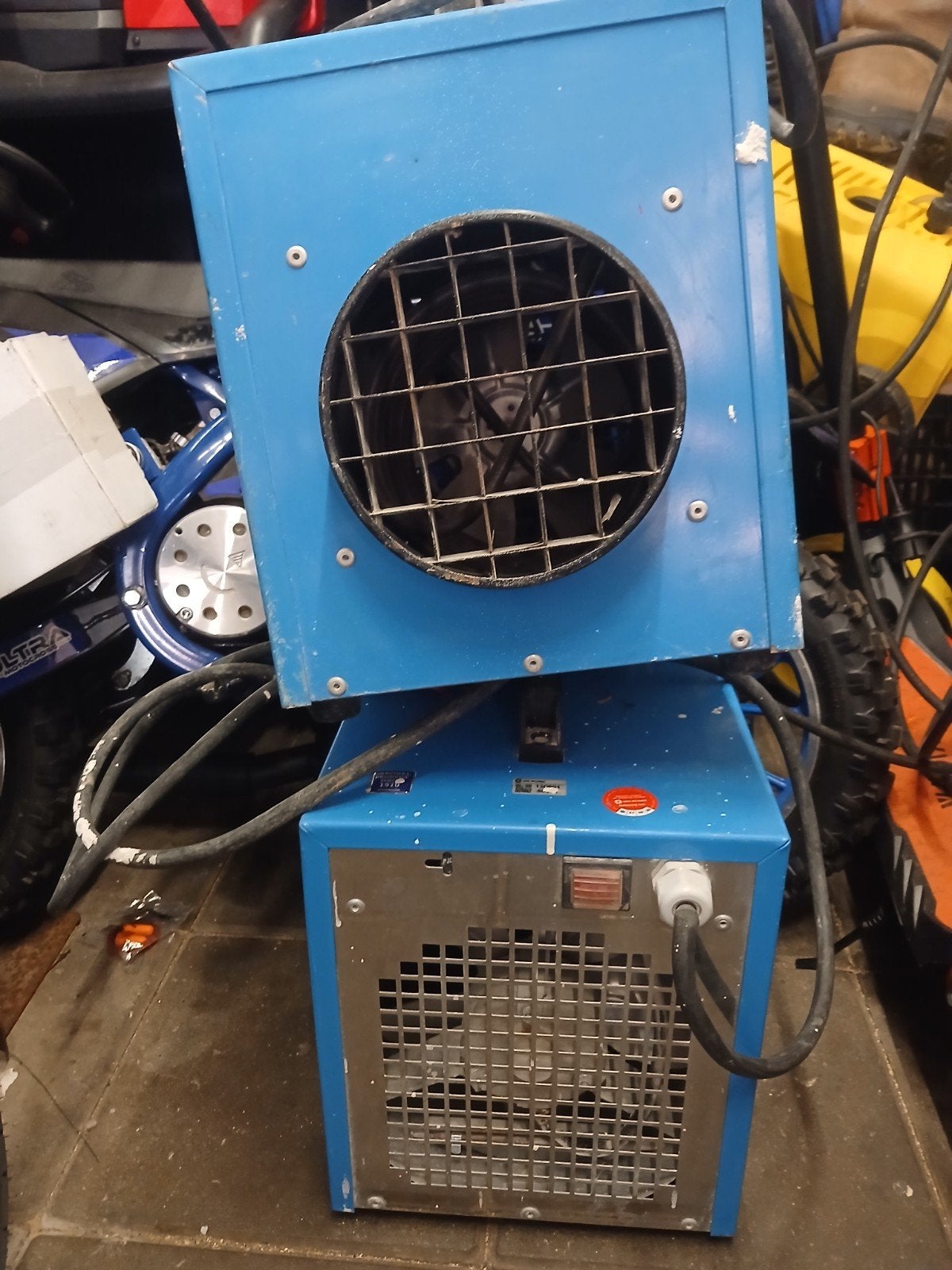Dryfast DFE25 Bouwdroger - Uitstekende Staat, Doe-het-zelf en Verbouw, 30 tot 80 cm, Gebruikt, Kachel, Minder dan 60 cm