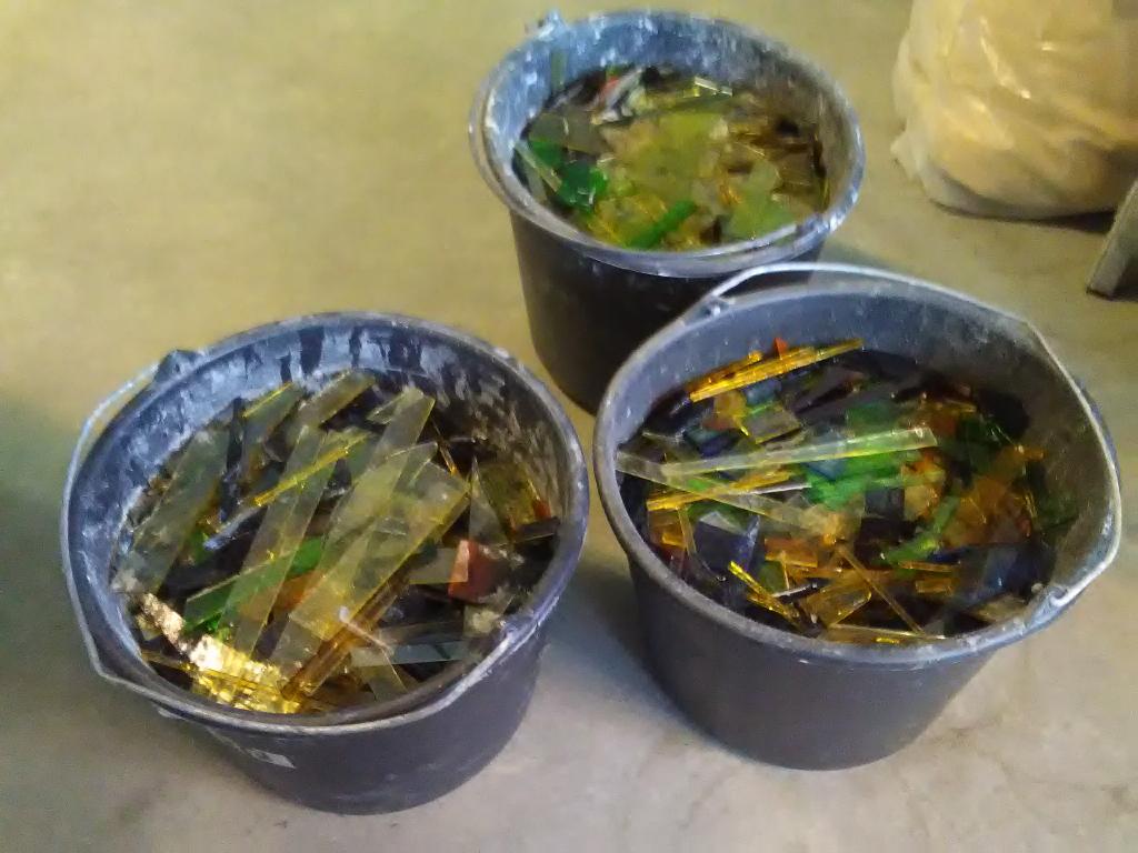 Gekleurd glas in scherven voor mozaïek, knutselen, hobby, Overige thema's, Nieuw, Meerkleurig, Ophalen