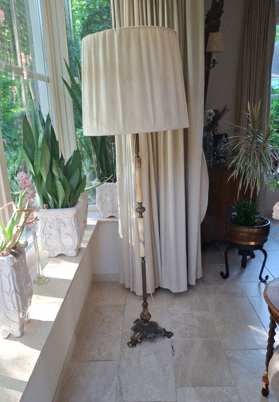 Antieke barokke vloerlamp, Ophalen