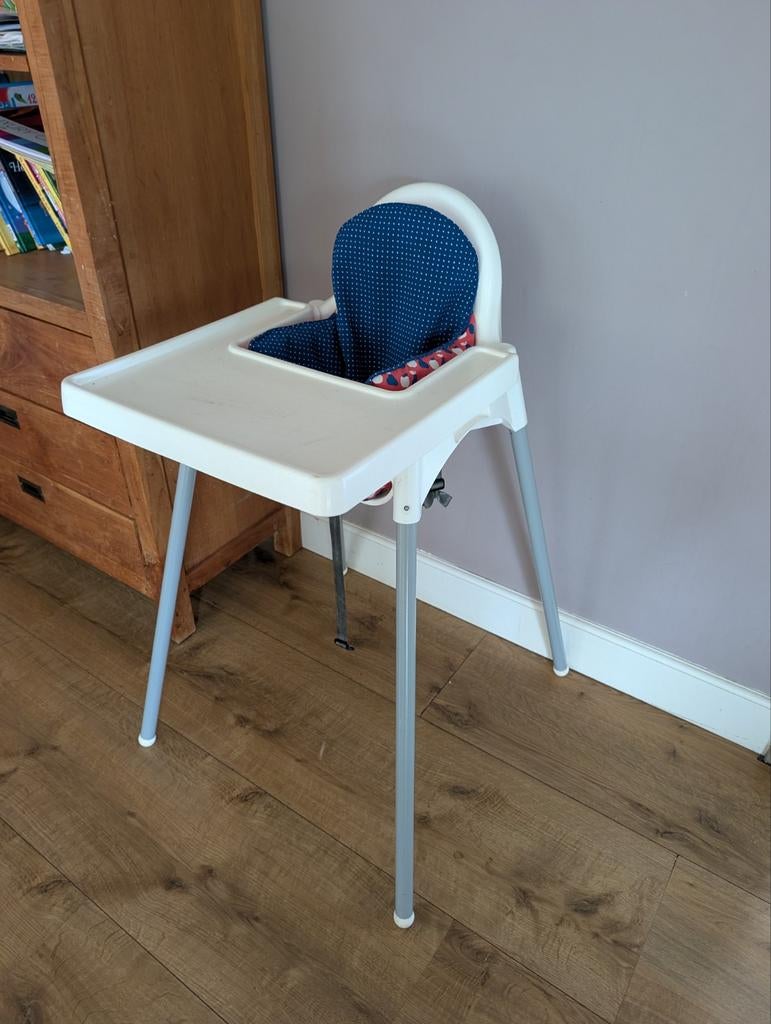 Ikea Antilop kinderstoel met eetblad en kussen, Ophalen, Gebruikt, Overige typen, Gordel(s)