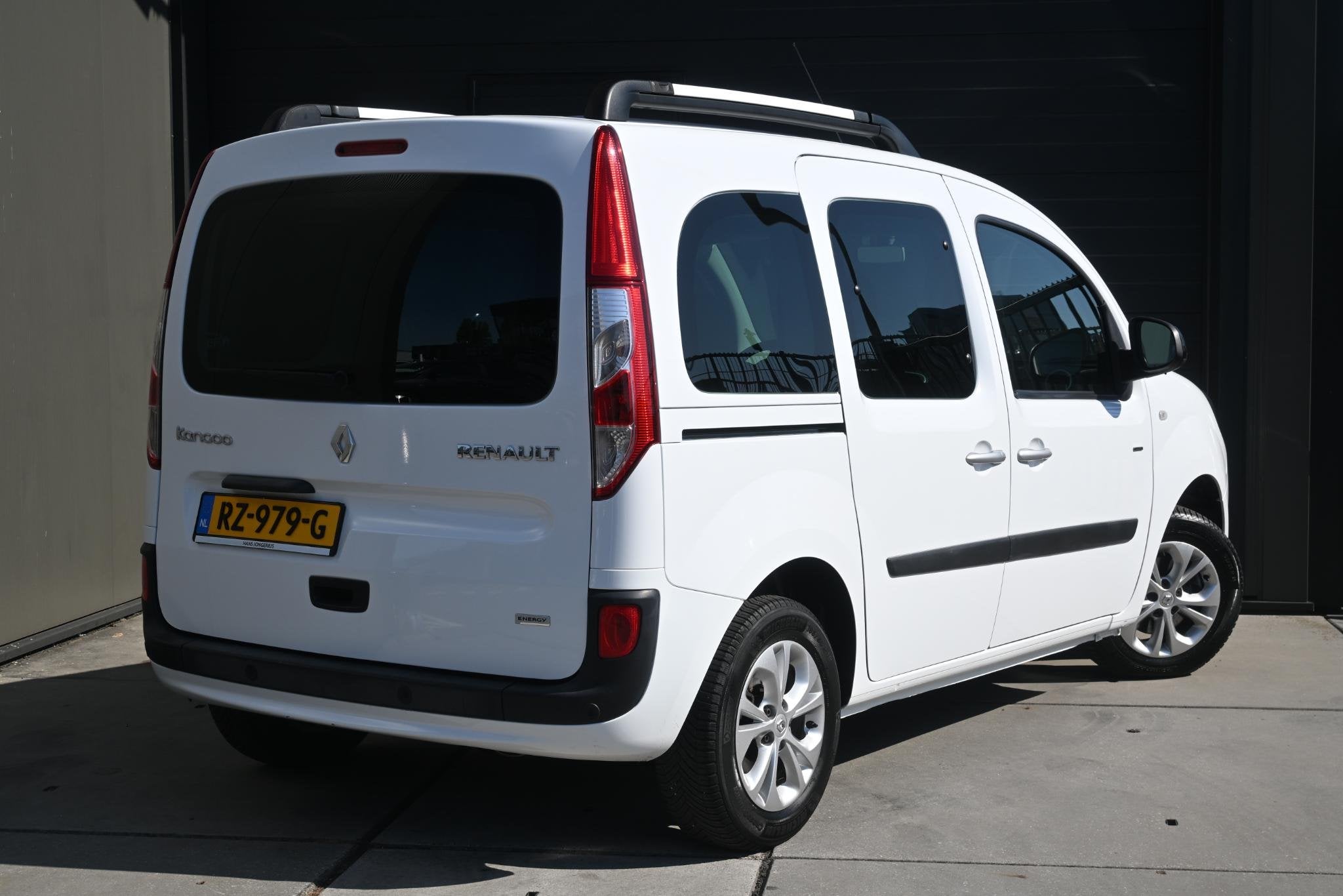 Renault Kangoo Family TCe 115 Limited Start&Stop | AIRCO | A, Voorwielaandrijving, Gebruikt, 1295 kg, 4 cilinders