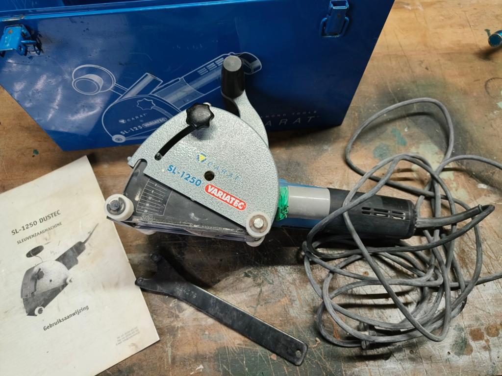 Carat SL-1250 Variatec Sleuvenfrees in Koffer, Gebruikt, Sleuvenfrees, Ophalen of Verzenden, Carat