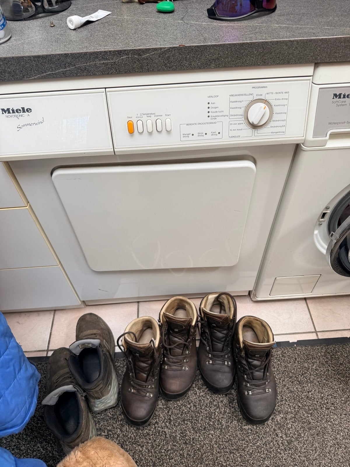 Miele Novotronic A Sommerwind, 6 tot 8 kg, Gebruikt, Luchtafvoer, Ophalen of Verzenden