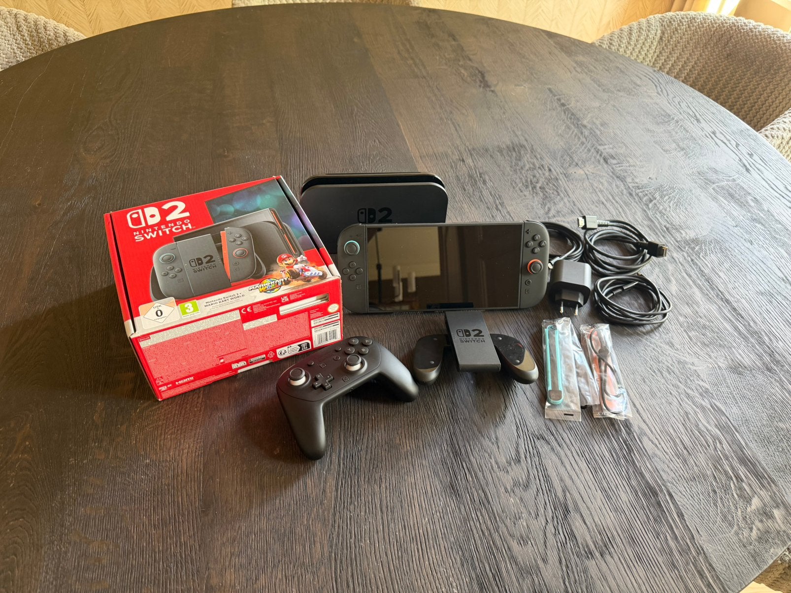 Nintendo Switch 2, Nintendo Switch 2 Pro Controller, 4 games, Spelcomputers en Games, Spelcomputers | Nintendo Switch, Ophalen