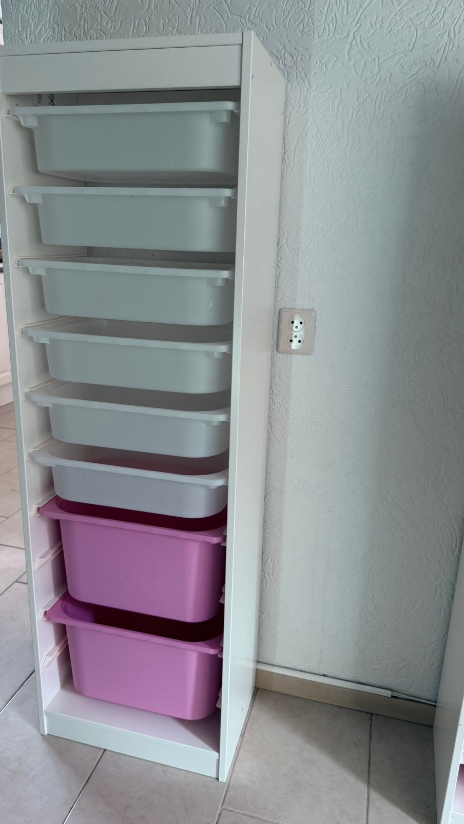 Ikea Trofast opbergkast met lades (6 wit / 2 roze), Ophalen, 105 cm of meer, Zo goed als nieuw, Minder dan 50 cm
