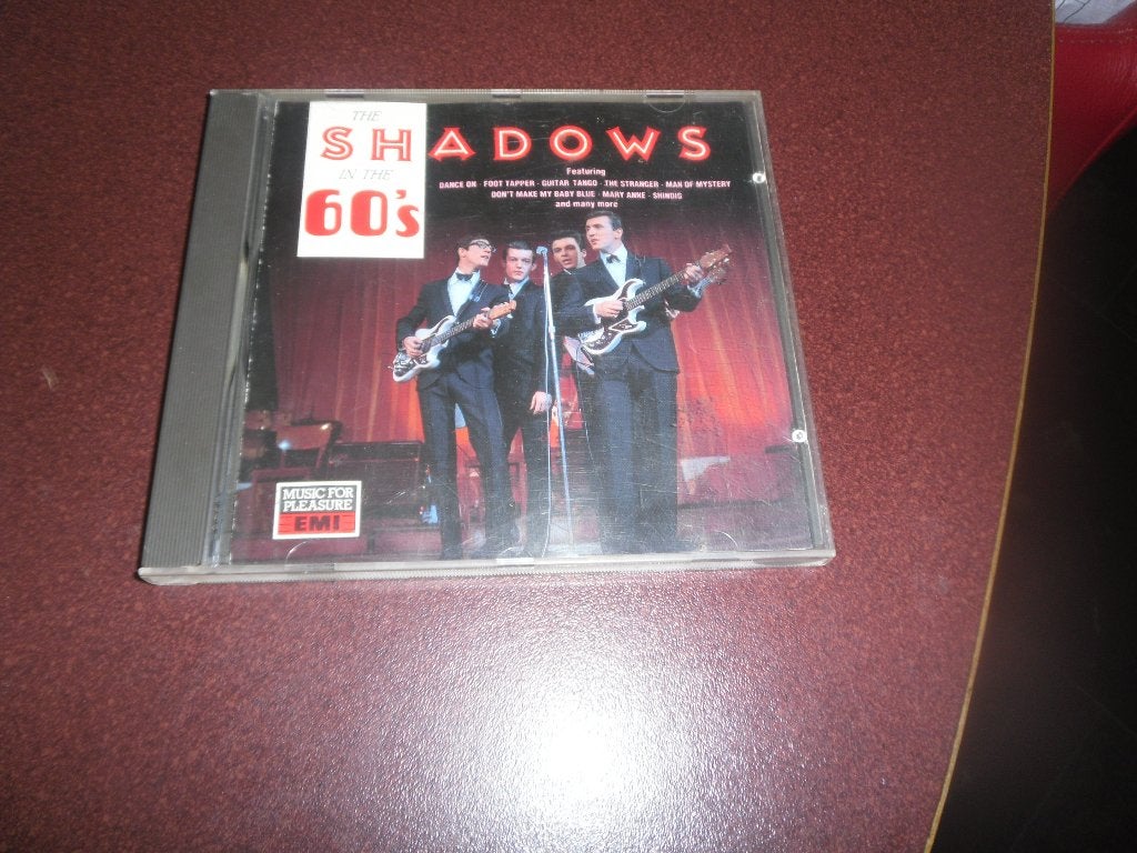 cd the shadows in the 60's, Ophalen of Verzenden, Zo goed als nieuw, Elektronisch