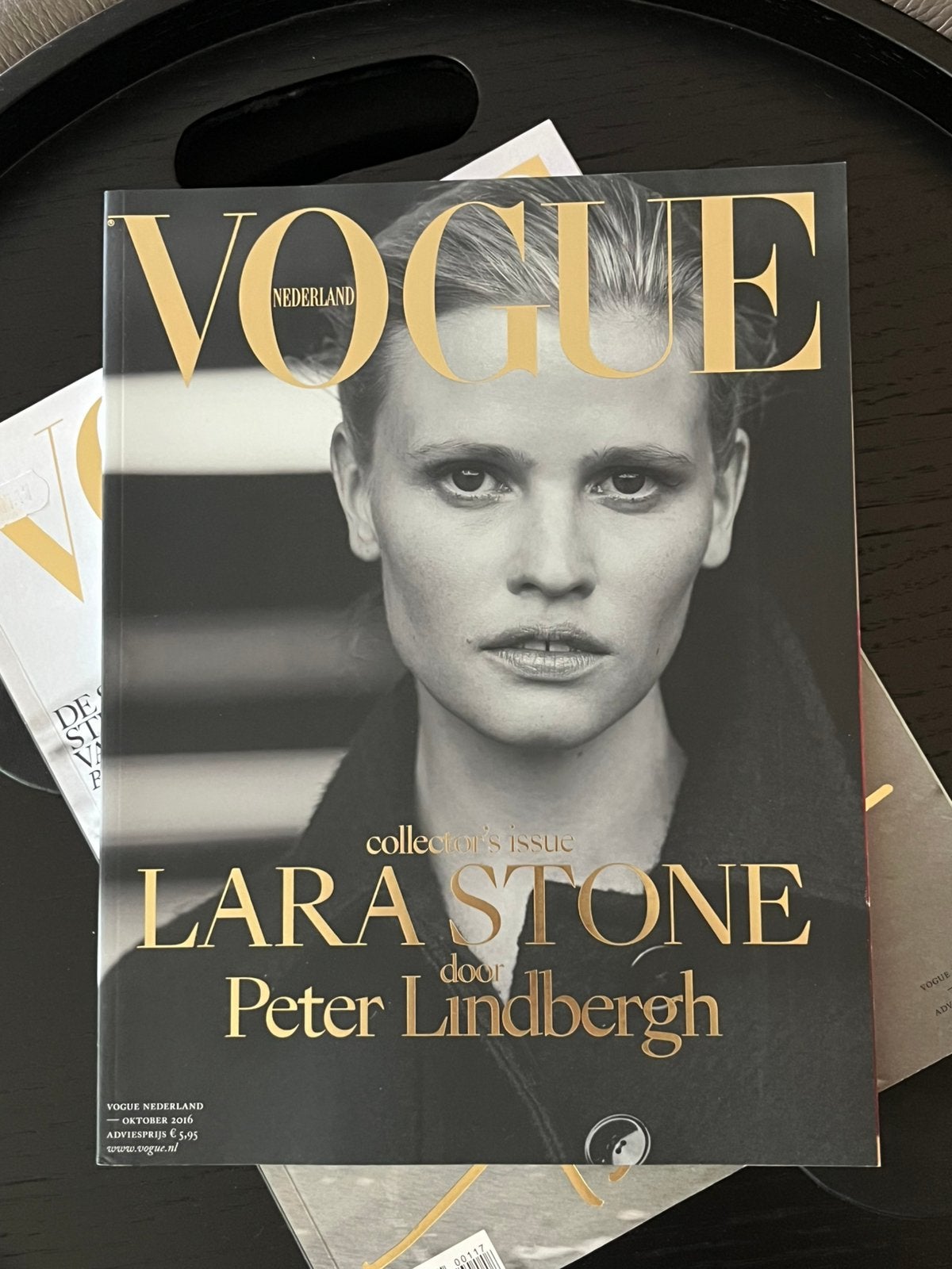Vogue Nederland 2016 Lara Stone Peter Lindbergh Collectors, Boeken, Mode, Ophalen of Verzenden, Zo goed als nieuw, Mode algemeen