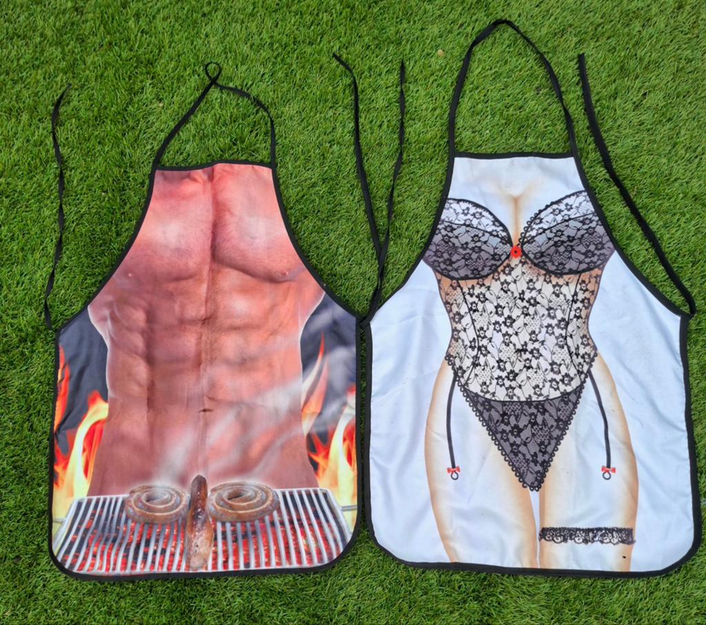 Set Grappige BBQ Schorten Set - Man en Vrouw Design, Ophalen of Verzenden, Nieuw, Onbekend