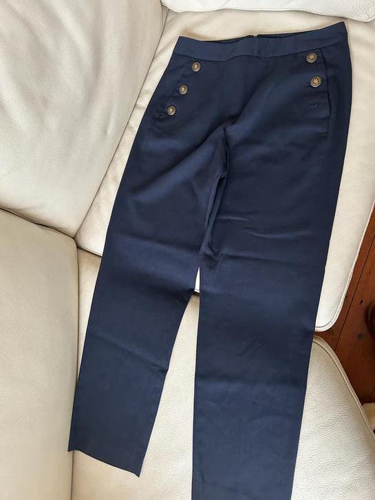 mt S Tommy Hilfiger Donkerblauwe broek met gouden knopen, Blauw, Ophalen of Verzenden, Zo goed als nieuw, Maat 36 (S)