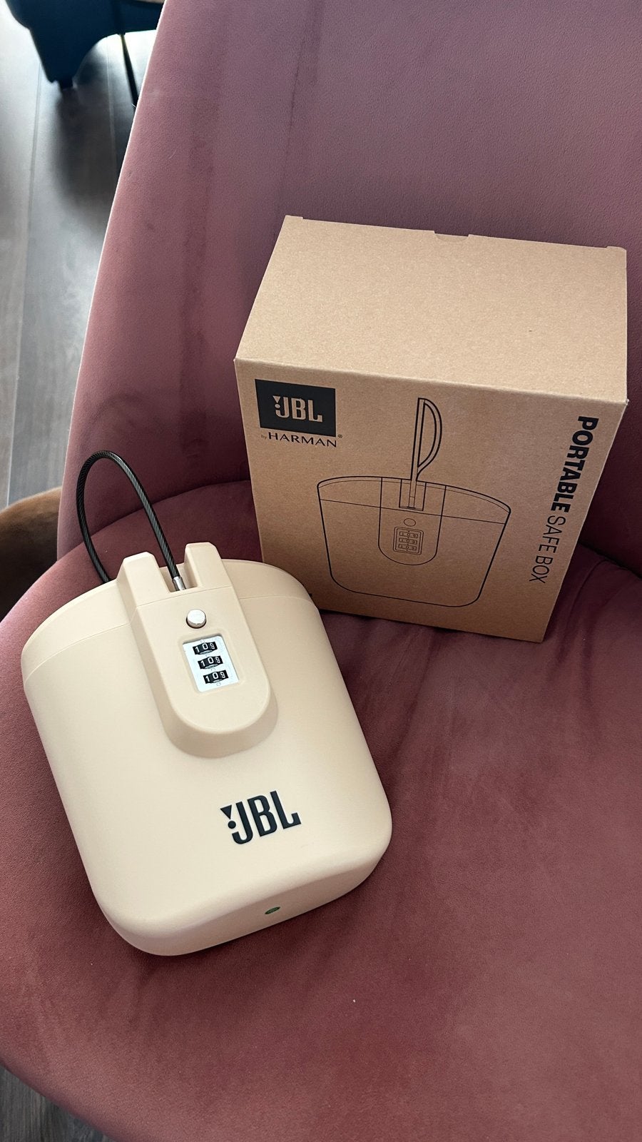 JBL Draagbare Kluis - Veiligheid voor je spullen op het stra, Ophalen of Verzenden, Nieuw, Brandkast
