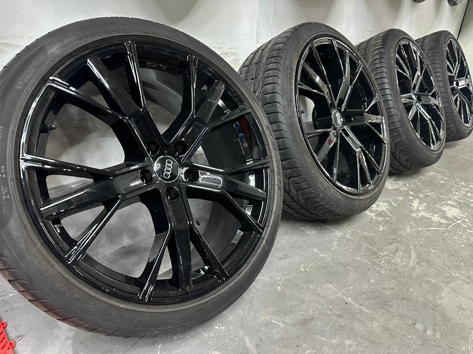 20 inch Audi Gunner Velgen met Pirelli zomerbanden A6 A7, Auto-onderdelen, Banden en Velgen, Ophalen, 255 mm, Banden en Velgen