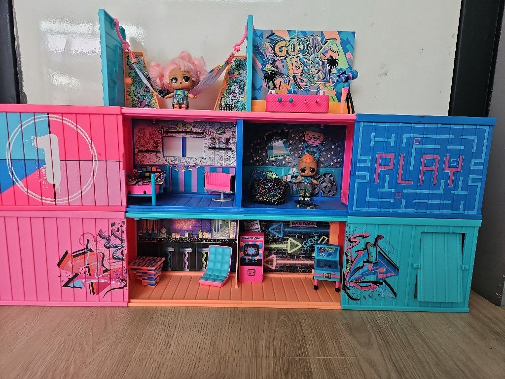 L.O.L clubhuis, Ophalen, Zo goed als nieuw, Poppenhuis