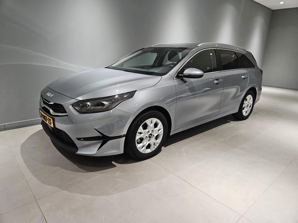 Kia Ceed Sw 1.0 T-GDi 120pk DynamicPlusLine Navi/ Clima/ Cru, Voorwielaandrijving, 12 maanden, Gebruikt, Leder en Stof