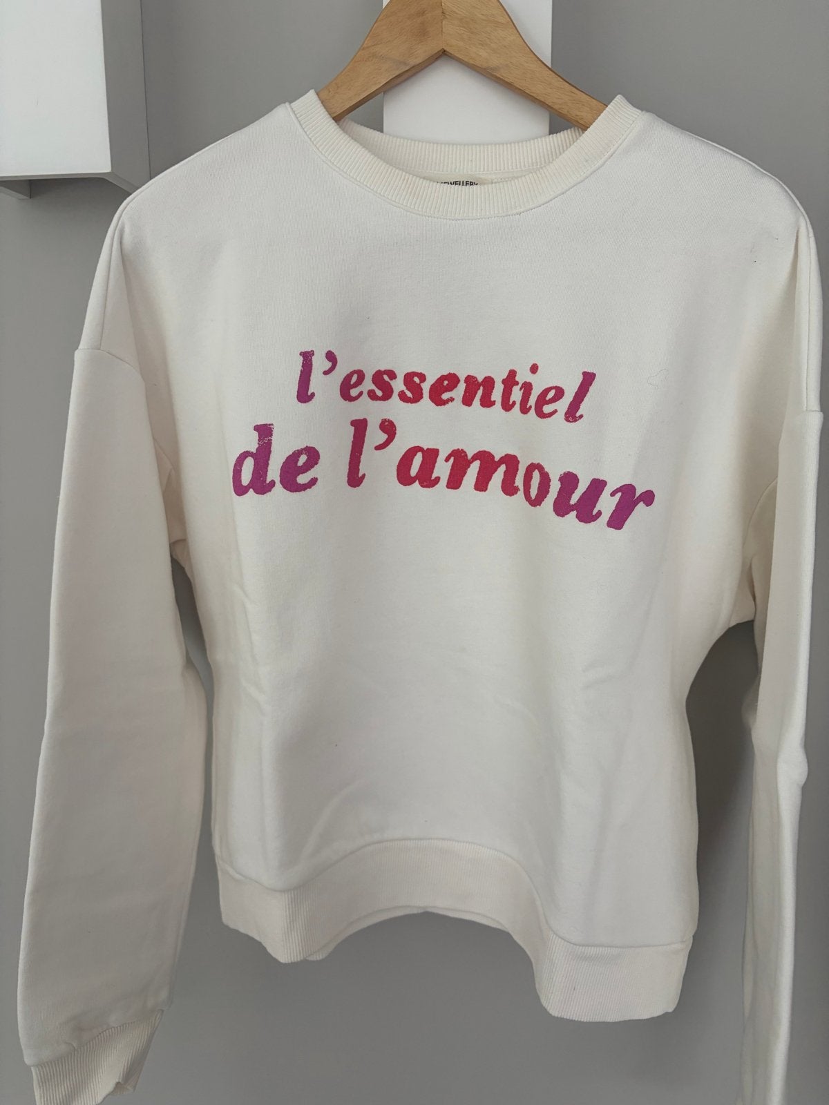 Oversized sweater 'l'essentiel de l'amour' - Maat S, Ophalen of Verzenden, Zo goed als nieuw, Maat 36 (S), Wit