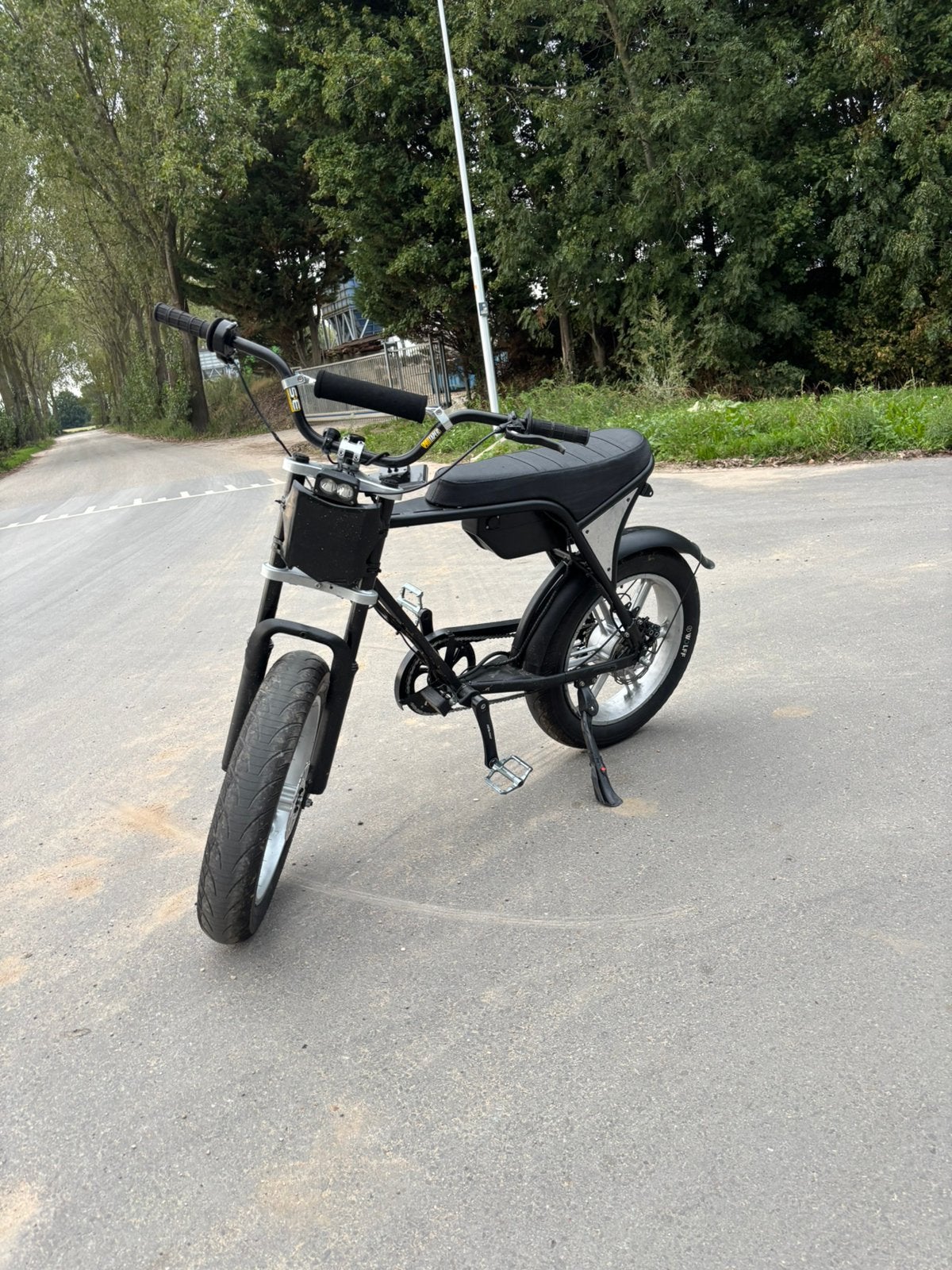 Custom v8 max in top staat!, Ophalen of Verzenden, Zo goed als nieuw, Overige modellen