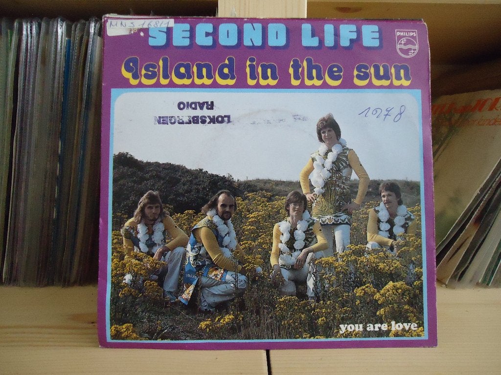 7" Single Second Life - Island In The Sun / You Are Love, Gebruikt, 7 inch, Ophalen of Verzenden, Pop
