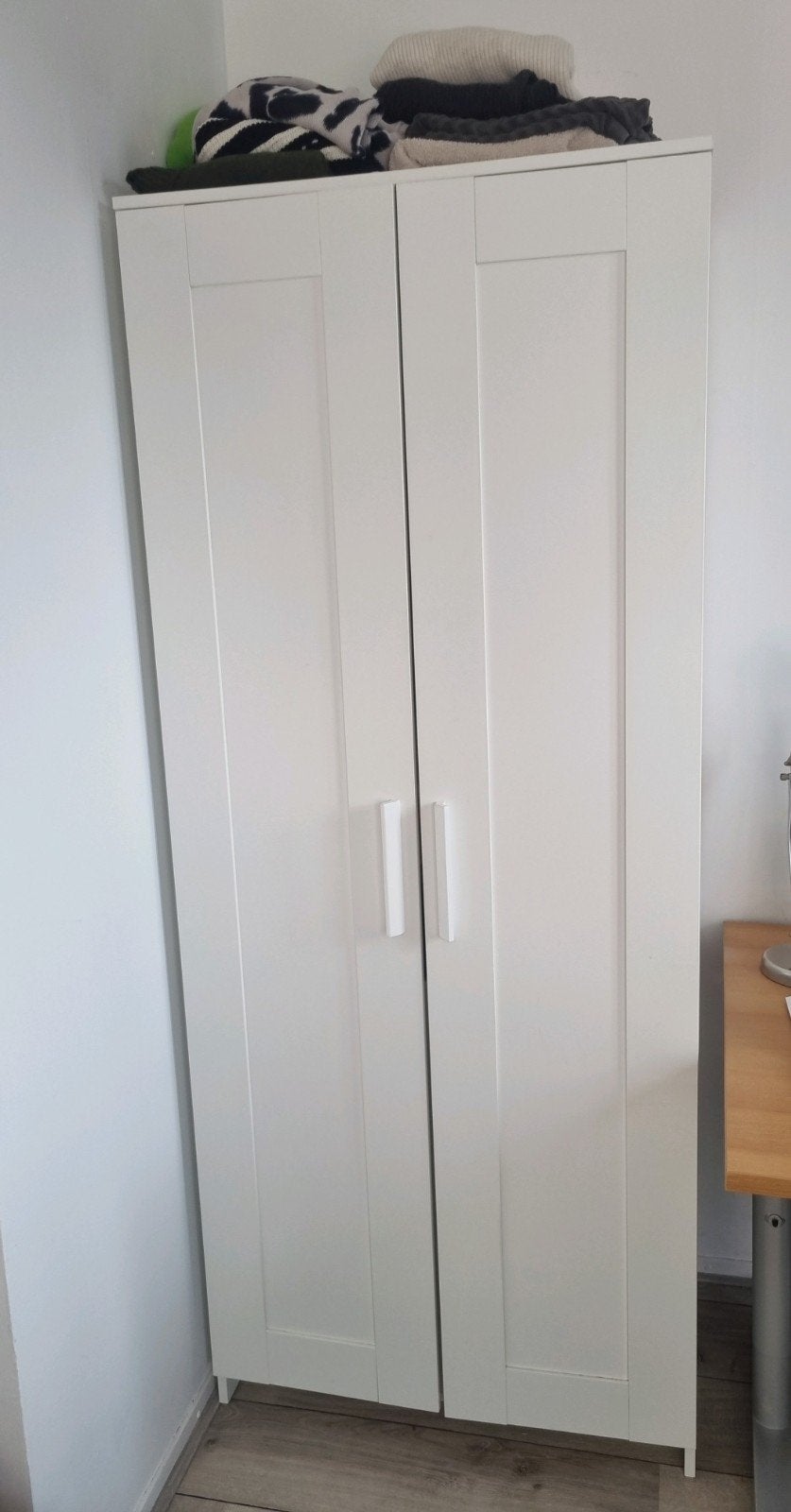Witte kledingkast - Ikea Brimnes, Huis en Inrichting, Ophalen, Met deur(en), Modern, functioneel, 50 tot 100 cm