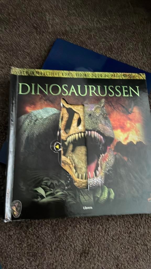 D. Dixon - Dinosaurussen, Ophalen of Verzenden, Zo goed als nieuw, D. Dixon