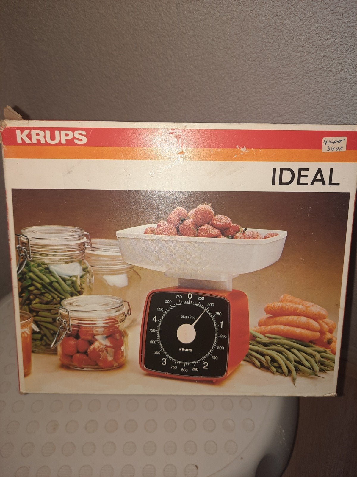 Nieuwe keukenweegschaal, Ophalen, Nieuw