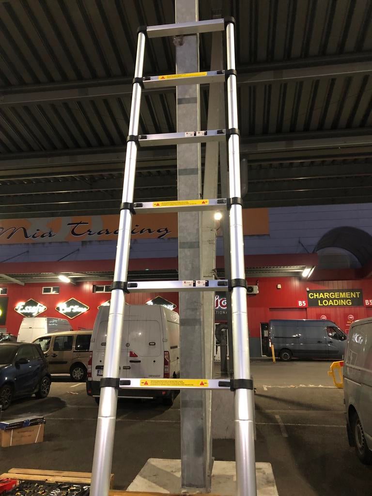 Telescoop ladder 3.8M, Doe-het-zelf en Verbouw, Ladders en Trappen, Nieuw, Ophalen of Verzenden, Ladder, Opvouwbaar of Inschuifbaar